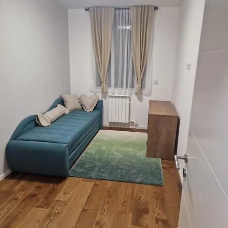 Apartment Luxury Getaway With Comfort! *