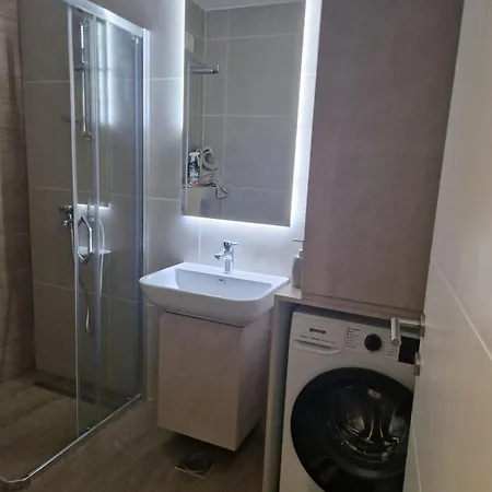 Apartment Luxury Getaway With Comfort! *